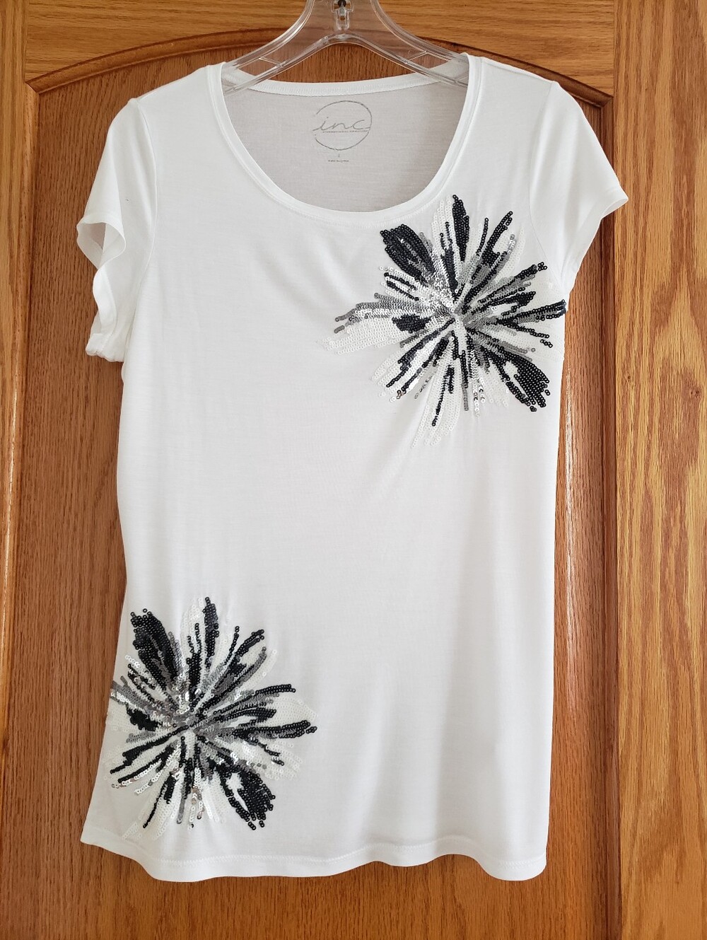 INC International Concepts White Sequin Floral Short Sleeve Top Sz.L NWOT